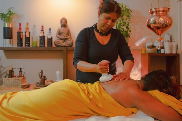Oil Massage in ayurveda