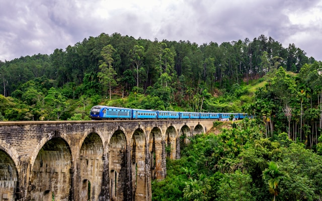 Ella train ride, Sri lanka, Hopscotch travels