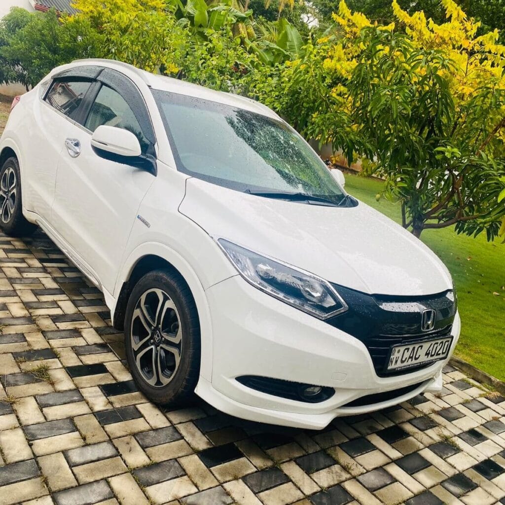 Privates Auto mit Fahrer für sichere Fahrten in Sri Lanka