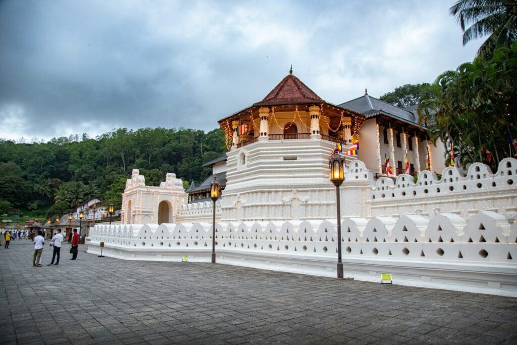 Zahntempel (Sri Dalada Maligawa) in Kandy